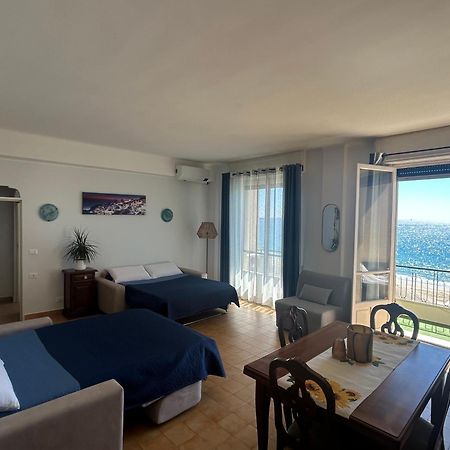 Vista Mare Savona Lägenhet Exteriör bild