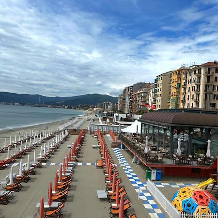 Vista Mare Savona Lägenhet Exteriör bild