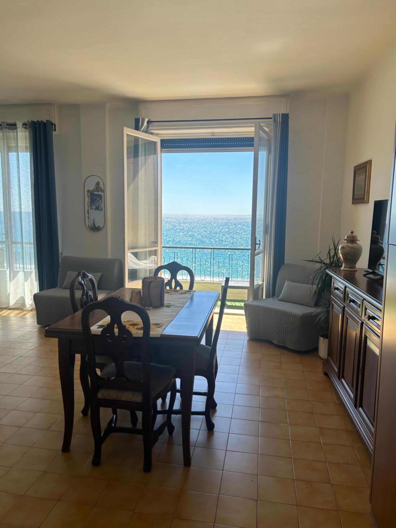 Vista Mare Savona Lägenhet Exteriör bild