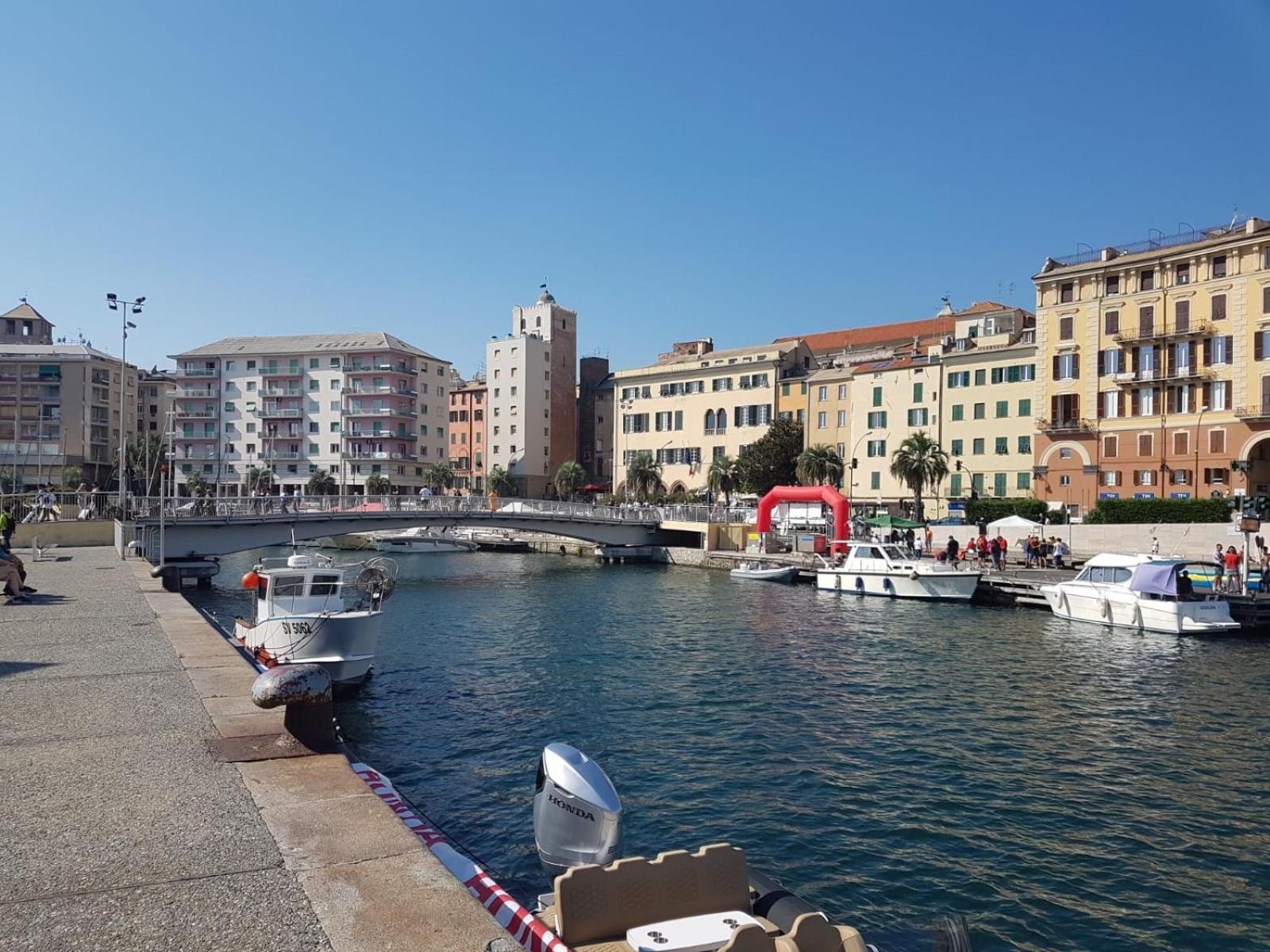 Vista Mare Savona Lägenhet Exteriör bild