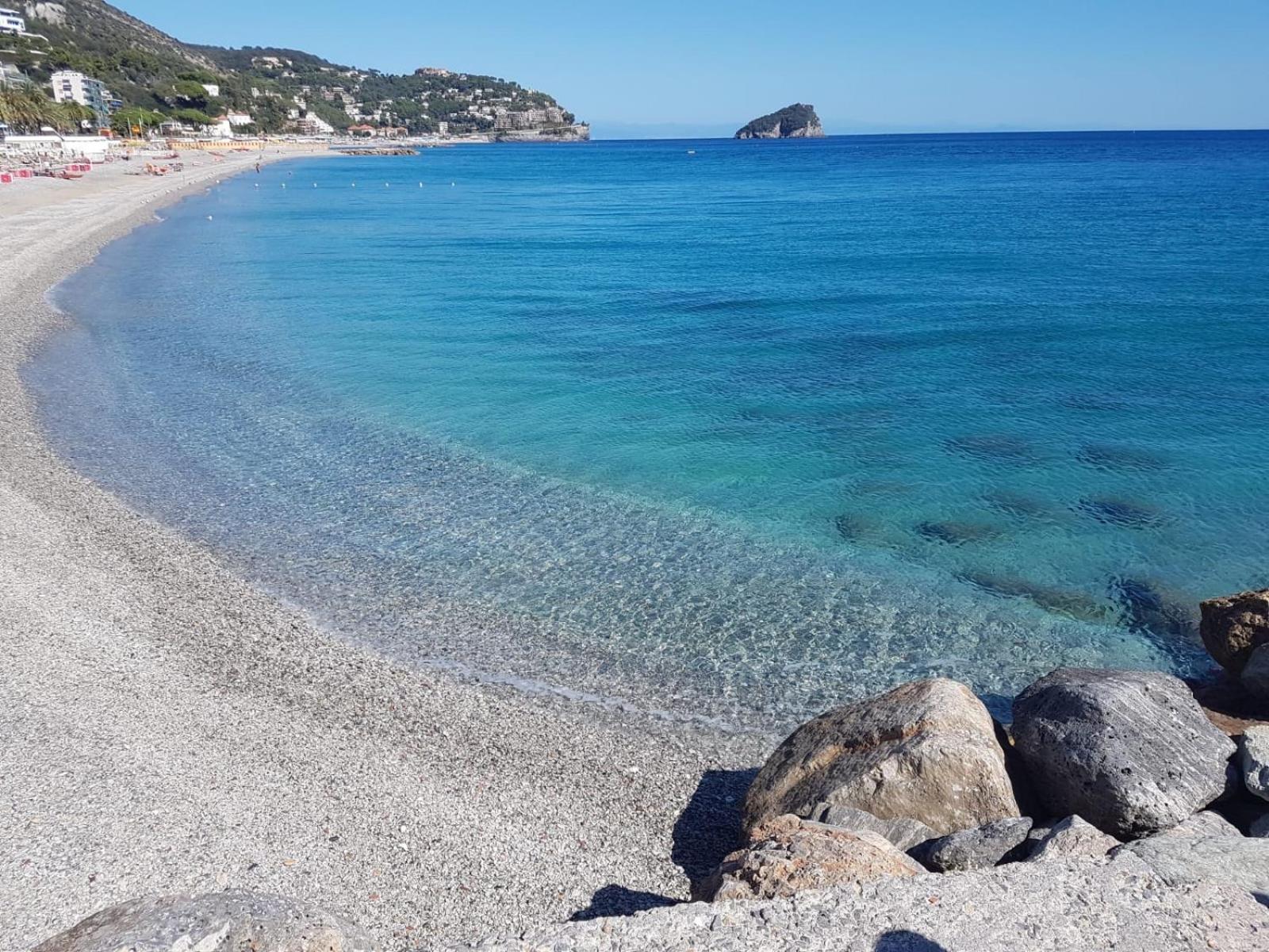 Vista Mare Savona Lägenhet Exteriör bild